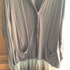 Lori Goldstein LOGO Tunic Top